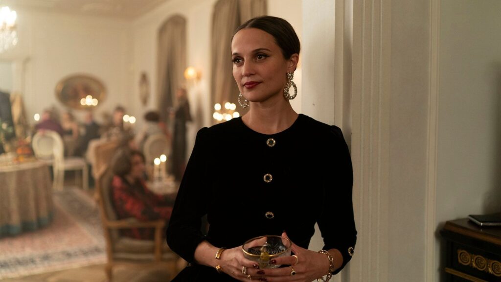 Alicia Vikander en El Mago del Kremlin