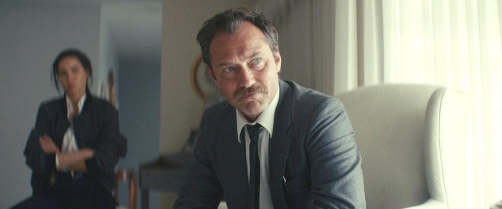 Jude Law en La Hermandad Silenciosa