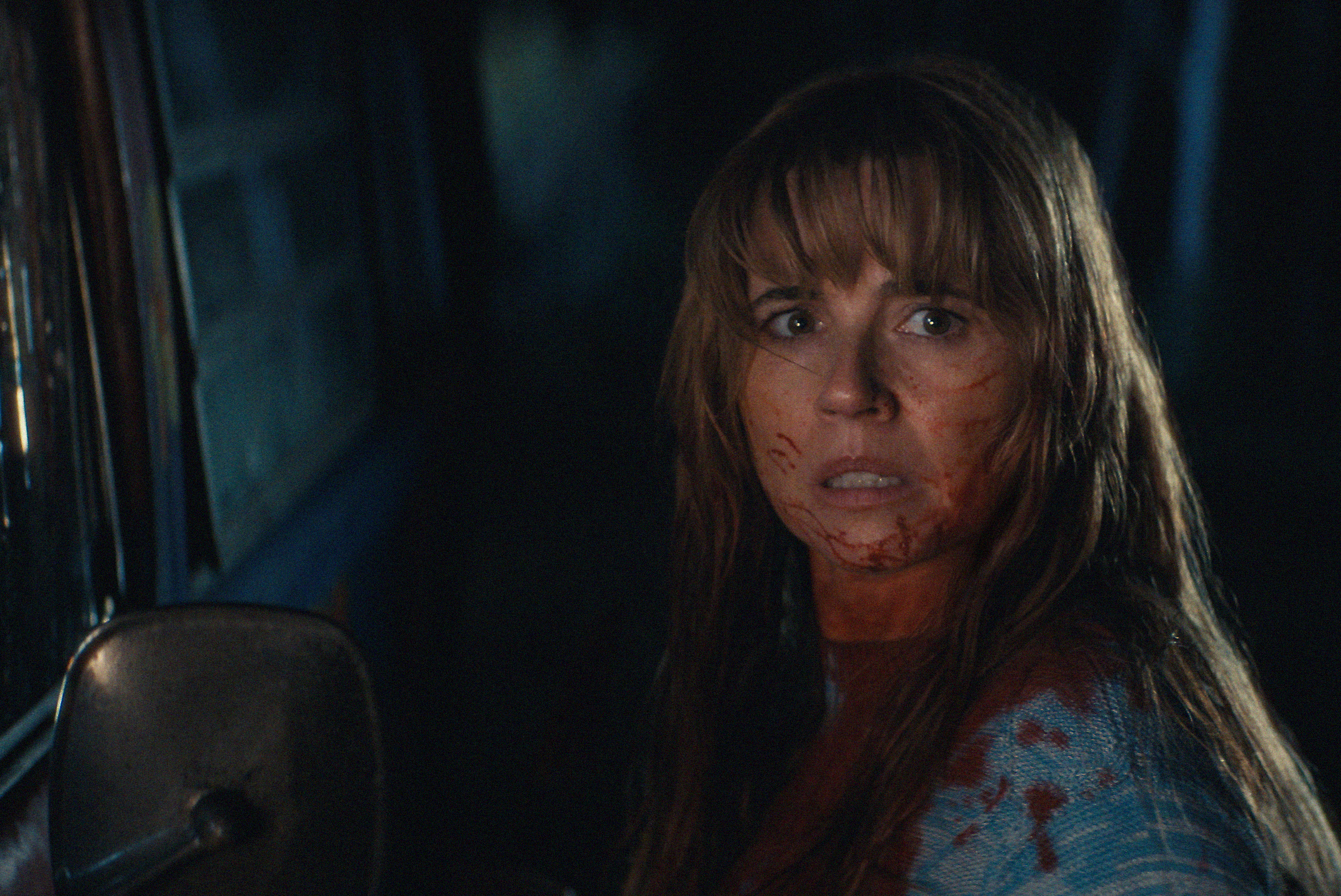 Linda Cardellini en Crystal Lake