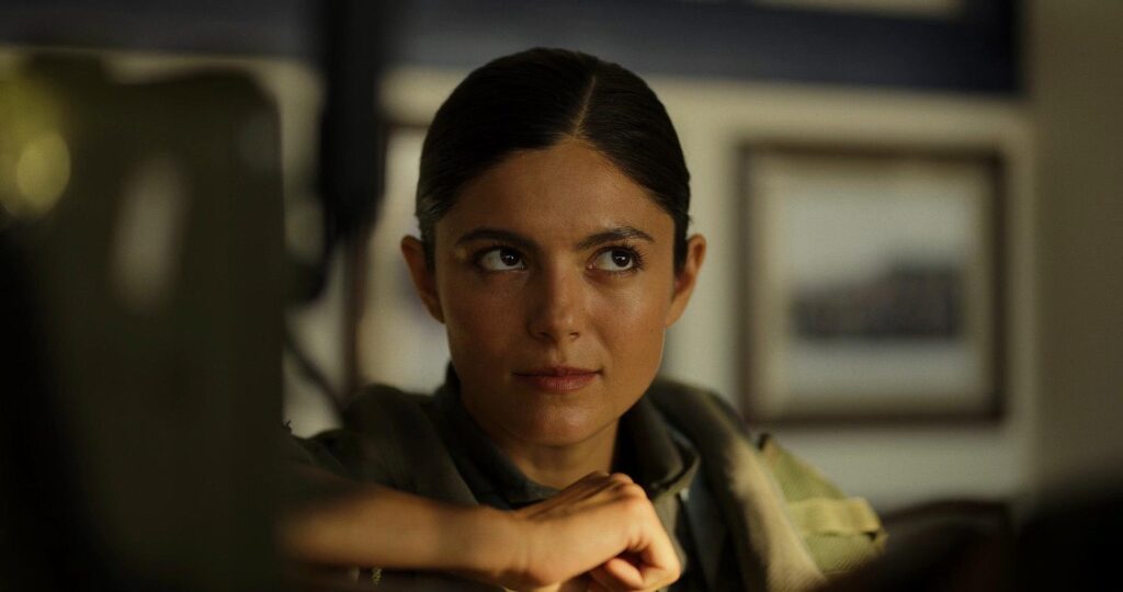 Monica Barbaro en Top Gun: Maverick