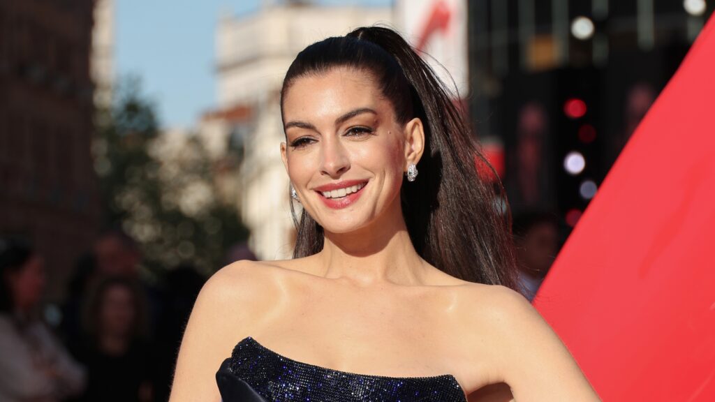 Anne Hathaway