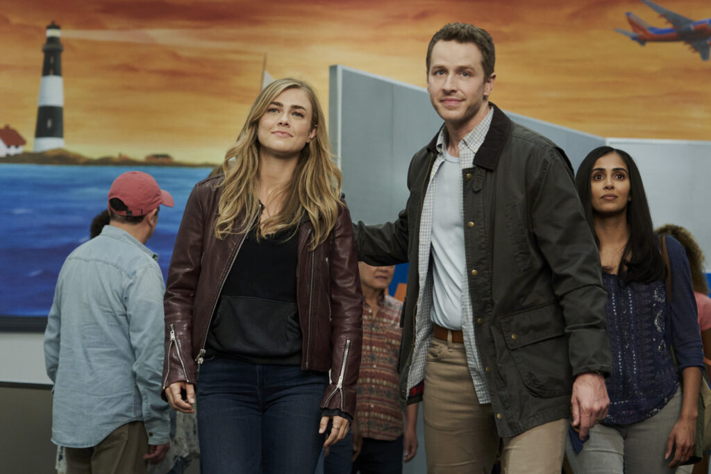 Melissa Roxburgh y Josh Dallas en Manifiesto
