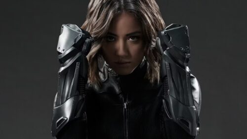Chloe Bennet volvería como Daisy Johnson